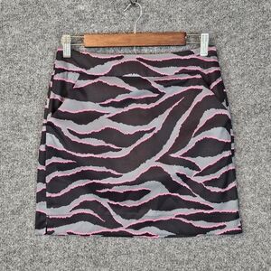 80's Vibe Alert! Loudmouth Pink & Grey Zebra Skort -‎  🦓💖